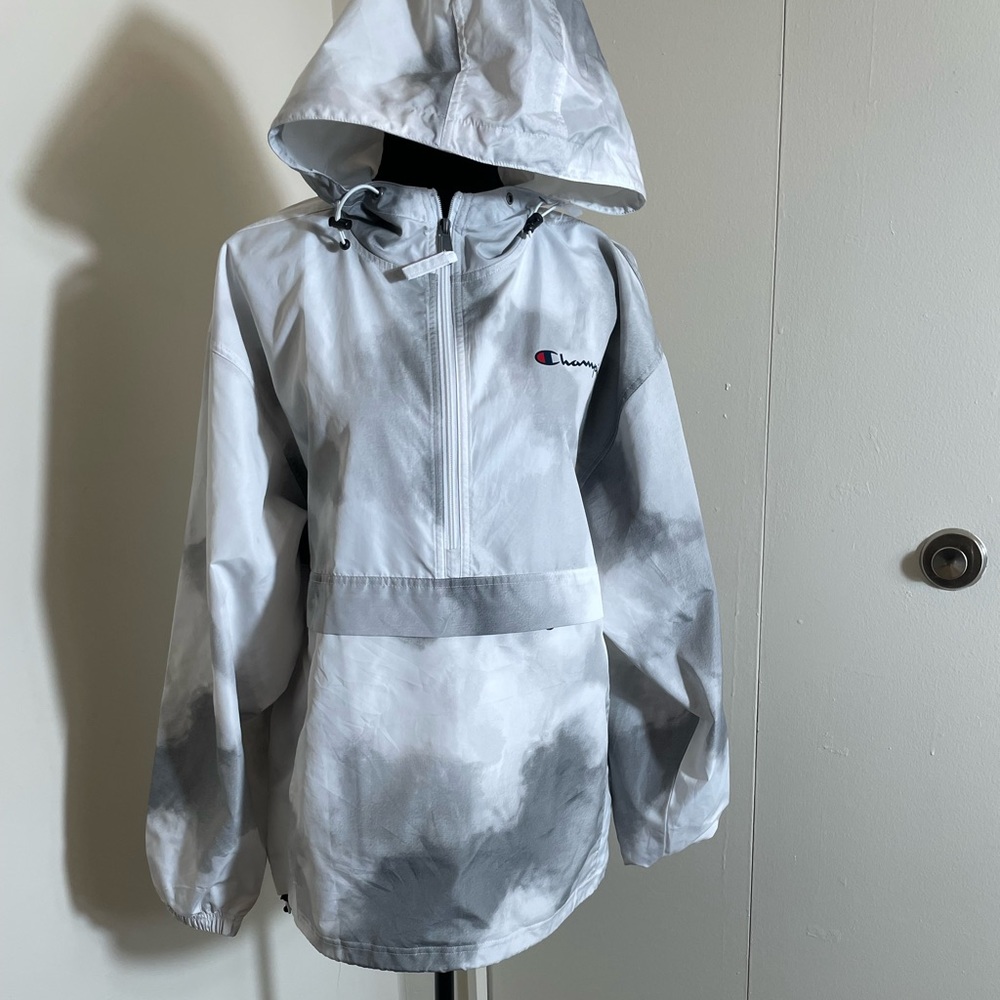 Champion windbreaker size M